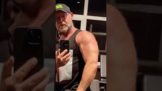 „Ich bin 54 Du Lauch“ muskelaufbau bodybuildingmotivation ageless staystrong muscles [upl. by Eineg]