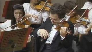 Bruch Violin Concerto 1 mvt2  Itzhak Perlman [upl. by Ludlew]