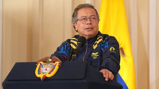 Entrega del pabellón Nacional a la delegación colombiana para los juegos Olímpicos de París 2024 [upl. by Terpstra]