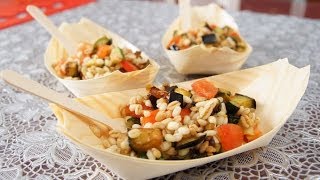 Insalata di farro e orzo con le verdure ricetta vegetariana [upl. by Nevag]