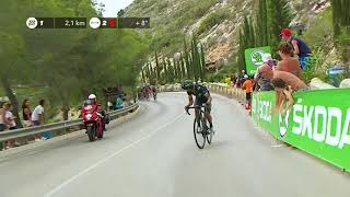 Carapaz vs peloton  Stage 9  La Vuelta 2017 [upl. by Aubrette]