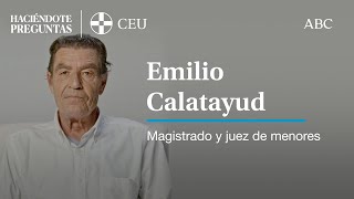 “Ahora hay más peligro dentro que fuera de casa debido a las redes sociales”  Emilio Calatayud [upl. by Ahsemal]