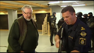 Leif GW Persson besöker piketpolisen i Stockholm [upl. by Rider]