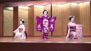 Japan  Traditional Geisha Dance [upl. by Pinette]