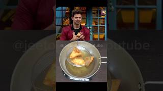 Hrithik Roshan Favourite Food 😍 food hrithikroshan streetfood shorts samosa foodie [upl. by Amend]