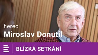 Miroslav Donutil na Dvojce Zažil jsem věci mezi nebem a zemí a říkal si že stojí zato o tom točit [upl. by Suinuj]