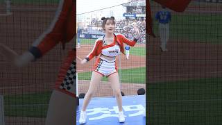 뿌까머리 이주은Lee JuEun 치어리더 Batter Up 李珠珢 [upl. by Eimor]