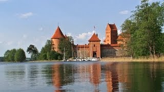 Castle of Trakai  Lithuania  Castillo de Trakai Lituania  Lago Galvé  Tour turismo tourism [upl. by Lemrahc]