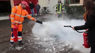 Brandschutzhelferausbildung der Gemeinde ElchesheimIllingen [upl. by Gilburt]