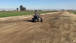 Yamaha banshee vs yfz 450 [upl. by Krystyna]