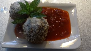 leckerer Erdbeerknödel aus Topfenteig mit Erdbeerröster  Strawberry dumplings [upl. by Endys]