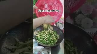 Vigna sinensis fry ❤️🥰cooking food recipe howtomakefishcurryindianstyle lunch [upl. by Hodess]