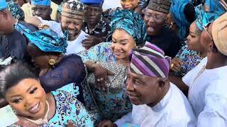 OGA BELLO AND ALAO MALAIKA AT BOSE AKINOLA’S FATHER’S BURIAL CEREMONY [upl. by Fawne839]