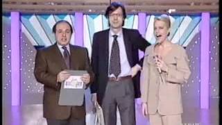 Vittorio Sgarbi polemica con Magalli ed Heather Parisi  Ciao WeekEnd  RAIDUE 1991 [upl. by Aneeuq]