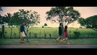 The Descendants  Official Trailer  2011 [upl. by Norvan]