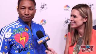 Pharrell Empties His Pockets at the Voice Red Carpet  Interview [upl. by Haden]