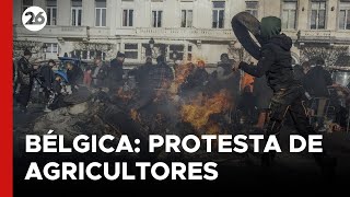 BÉLGICA  EN VIVO  Protesta de agricultores frente al Parlamento Europeo [upl. by Eusoj]