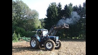 Silage 2017  Contracting  Drawing and Buckraking  Ford and NH 7840  Manitou 627 [upl. by Russian]