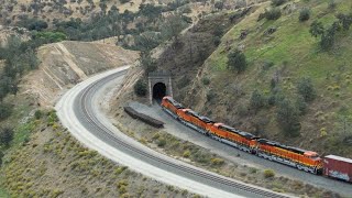 Tehachapi Loop Keene California • BNSF train headed east [upl. by Allimak]