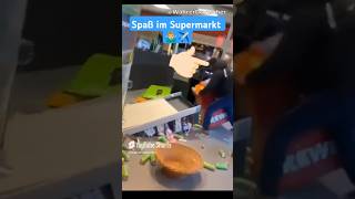 Spaß im Supermarkt🤷🏼‍♂️✈️ afd memes deutsch deutschland shorts satire lustig ytshort funny [upl. by Nigem]