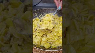 Orecchiette cremose con salsiccia e zafferano video shorts [upl. by Eberhard]