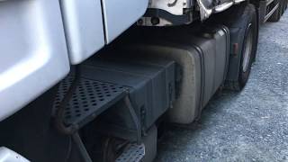 Truck engine sound IVECO STRALIS 560 E5 Cursor 13 litre turbo whistle 640000 km from 2009 [upl. by Bret]