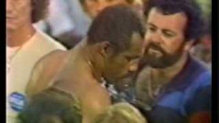 Larry Holmes vs Ken Norton 66 [upl. by Crespi219]