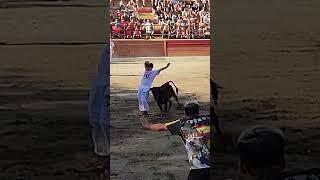 Vasco Landes de Iker Arrabal quotPituquot toros tradicion recortadores juventud pasión arte futuro [upl. by Jorgenson]