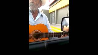 Viejito grosero cantando [upl. by Aneeuq21]