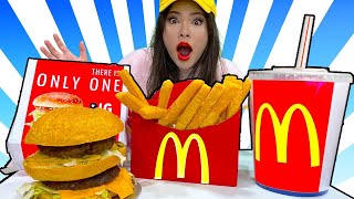 LILY BUILDS HER OWN MCDONALD’S AT HOME TO MAKE THE WORLD’S LARGEST BIG MAC amp HAPPY MEAL BY SWEEDEE [upl. by Raymonds]