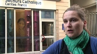 Les Roms stigmatisés et fragilisés selon le Secours catholique [upl. by Russia]