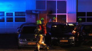 Brandweer Ridderkerk blust een brand in een autogarage op industrieterrein in Ridderkerk [upl. by Roane]