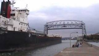 Fantastic horn blast Canadian Transport to Duluth MN lift bridge double horn salute [upl. by Ramburt]