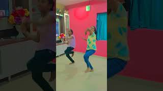 Abacha Abacha dance performance with friend [upl. by Amble]