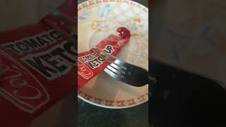 Videz Facilement le Tube du Ketchup [upl. by Ayo]