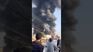 Peshawar Karkhano Market Fire Today at tissue Paper Factory karkhaomarket shortsfeed shorts reel [upl. by Eitsyrc551]