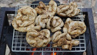 Simple Easy Chitterlings Recipe  How to Cook Chitterlings in my Village [upl. by Heddie711]