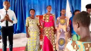 cris de laigle chante wanyi nzambi ngua bishima [upl. by Etem993]