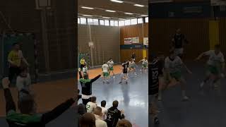 Nach so einem Monsterblock kann man nur lächeln 🤭 sports handball highlights turnerschaftlürrip [upl. by Suedama]