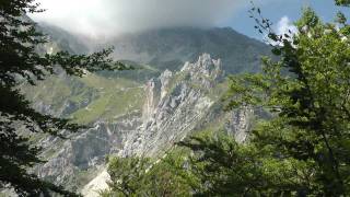 ABRUZZO  GRAN SASSO Trekking Prati di Tivo  Rio Arno full HD [upl. by Akimihs]