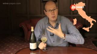 Torelli Moscato dAsti 2013 Piedmont Italy wine review [upl. by Eidnar257]