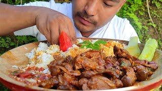 Eating huge ammount of chicken gizzard curry  kents vlog [upl. by Cirdek]