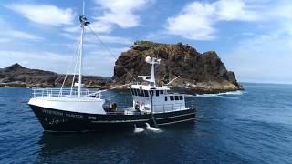 CRAYFISHING ON THE WESTCOAST OF TASMANIA GOOD DRONE FOOTAGE [upl. by Wallack]