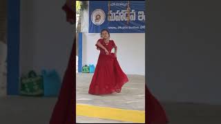 avuraammakuchella song Dance 👍👌👌👌👌👌❤️❤️❤️🌹😍🥰🥰😍 [upl. by Ettezzil233]