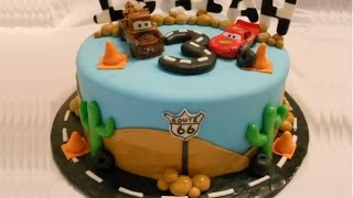 Torta per bambini Cars Disney Saetta McQueenTUTORIAL SEMPLICE e VELOCE [upl. by Hy367]