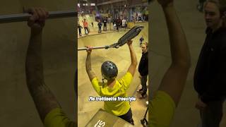 J’offre ma trottinette freestyle au skatepark  scoot2street tricks [upl. by Sandie]