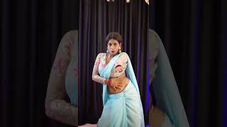 Thermometer parul yadav trending bhojpuri dance [upl. by Shannen]