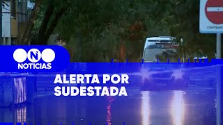 ALERTA por SUDESTADA SE ESPERA MÁS de un METRO de AGUA  Telefe Noticias [upl. by Kathryn]