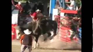 EL TITAN DE TITANES MONTA ESPECIAL JARIPEOS POTOSINOS [upl. by Ssur]