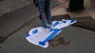 ‘Terrifying’ Woollahra community targeted in an antiIsrael attack [upl. by Nemrac728]